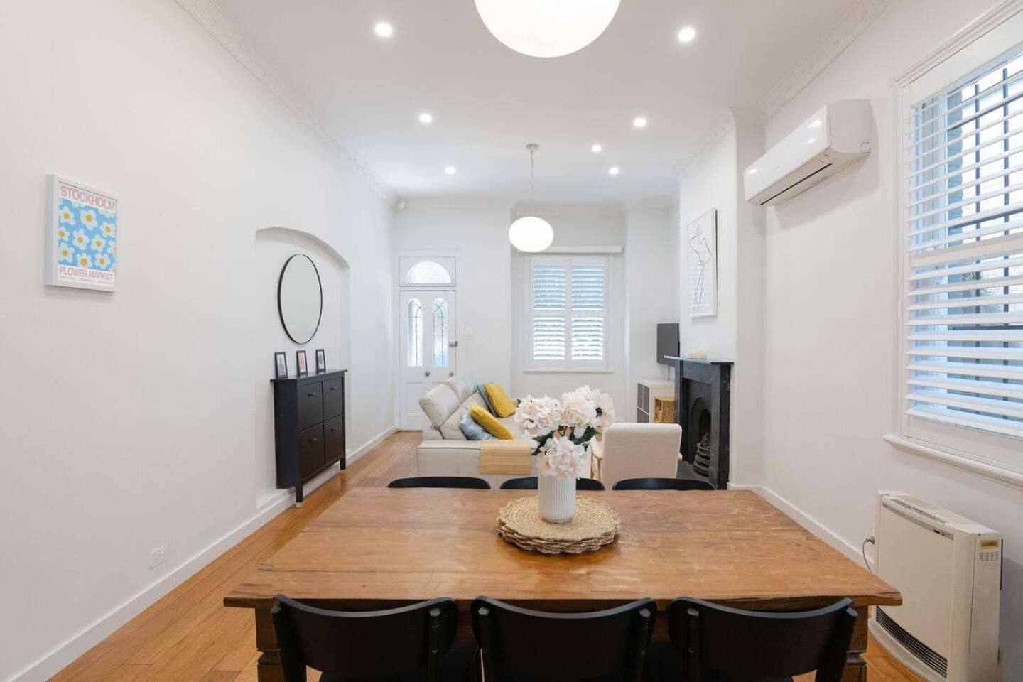 Newtown Terrace House Oasis *