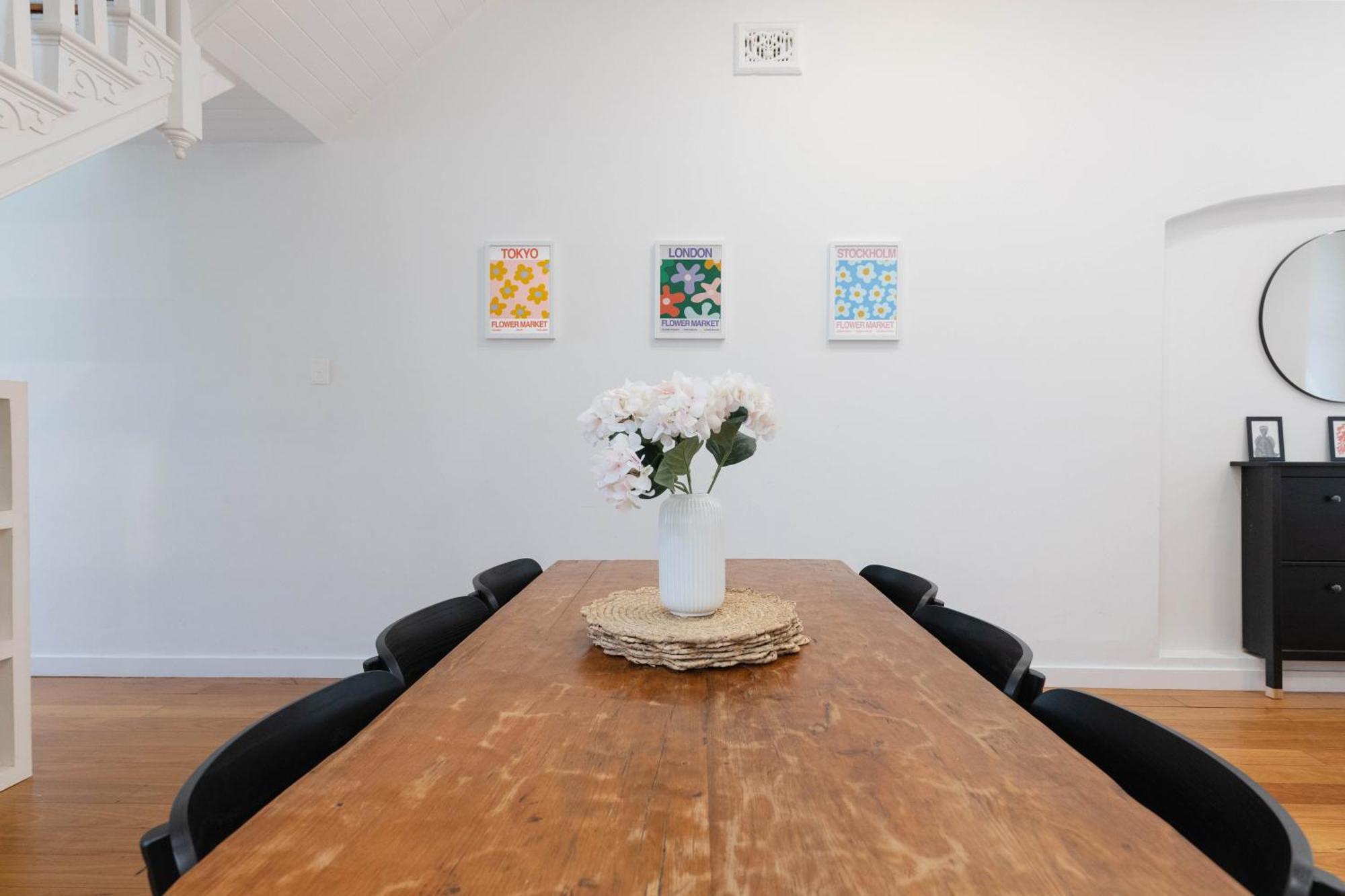Newtown Terrace House Oasis *